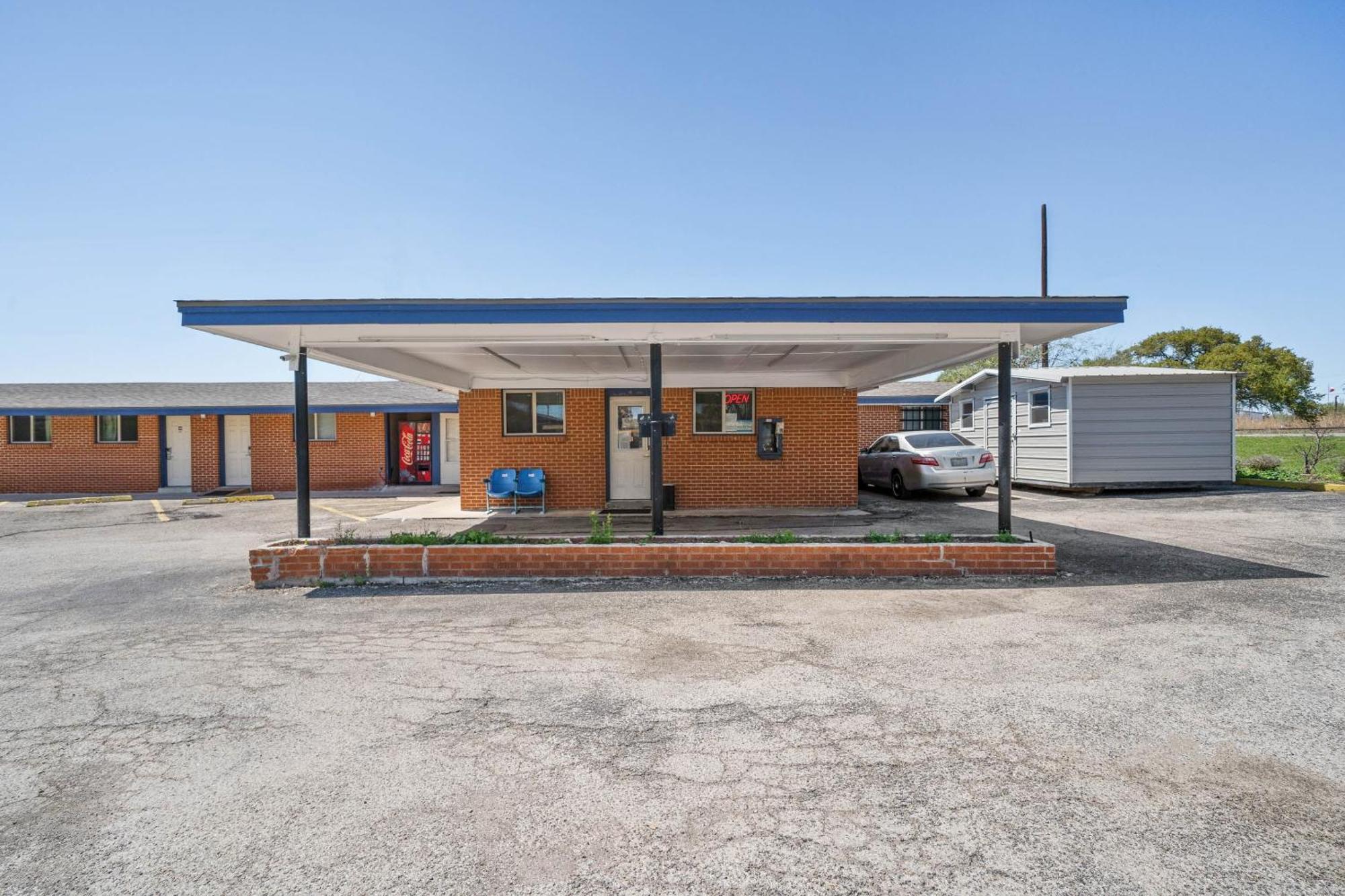 Oyo Hotel Luling Tx Downtown I-10/Us-90 Exterior foto
