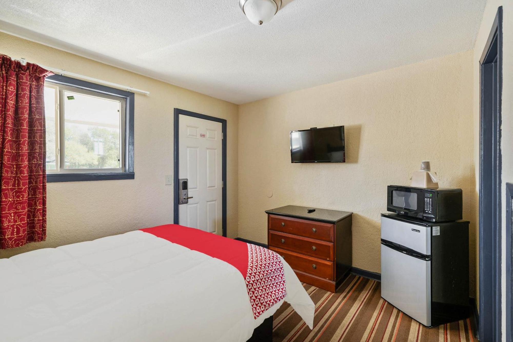 Oyo Hotel Luling Tx Downtown I-10/Us-90 Exterior foto